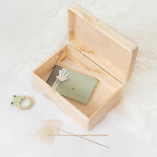 Erinnerungsbox mit Safarimotiv Löwe und Affe - Geschenkfreude