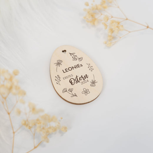 Personalisiertes Osterei zum Aufhängen - Motiv Erstes Ostern - Geschenkfreude