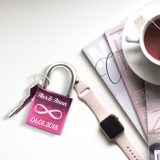 Pinkes Liebesschloss mit Gravur - Geschenkfreude