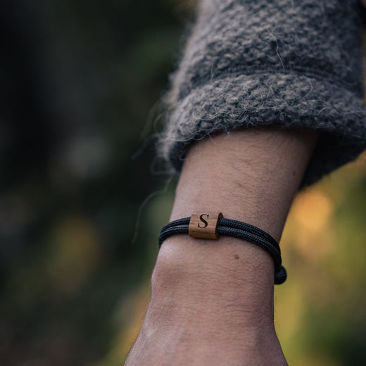 Armband mit Gravur - Paracord Armband - Schwarz / Olivegrün - Geschenkfreude