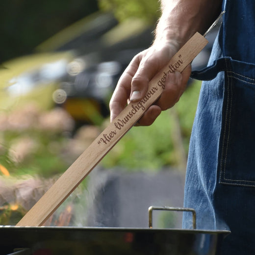 Geschenkfreude Grillzange mit Gravur aus Holz - Geschenkfreude