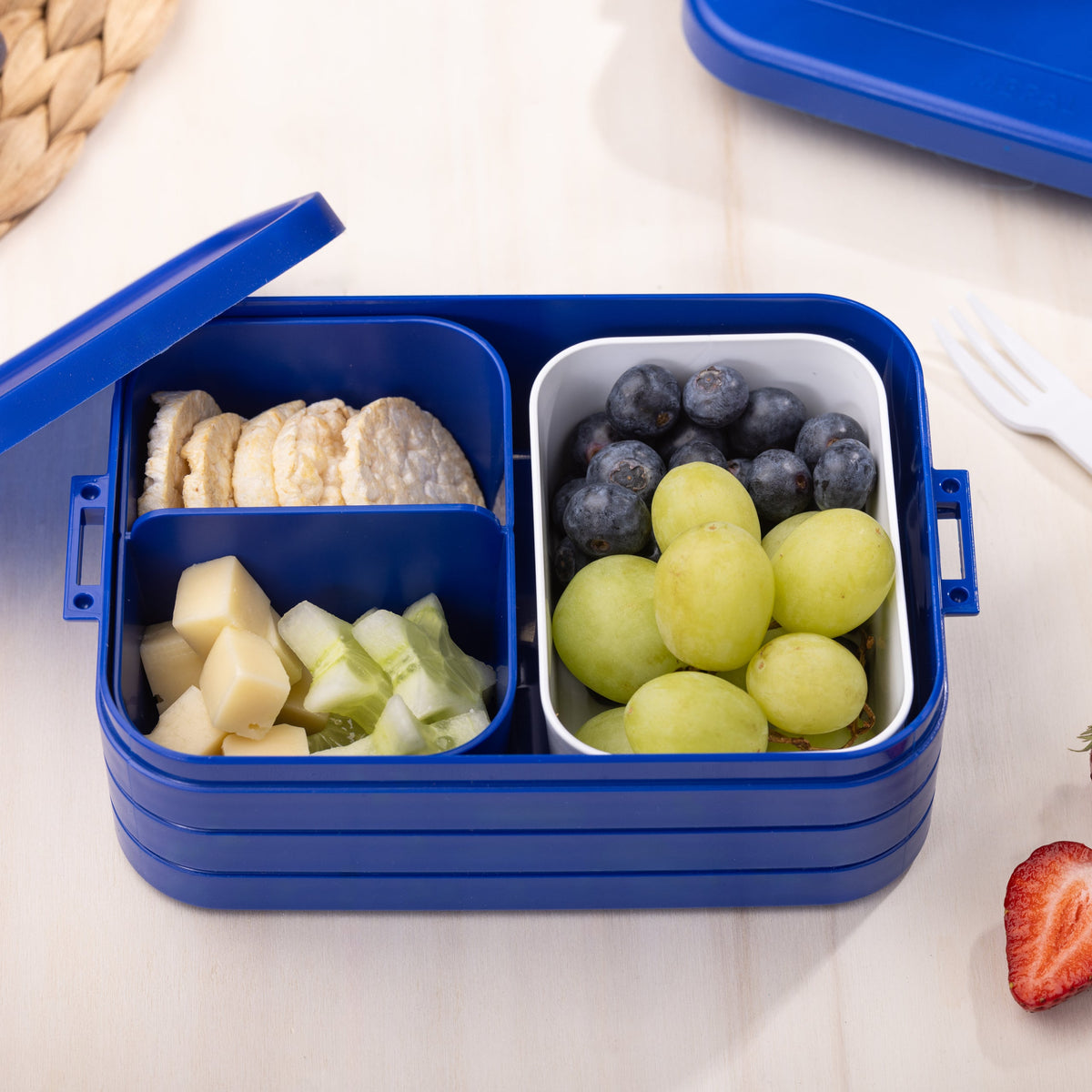 Kinder Bento Box Midi – Bagger-Motiv – 900 Ml – Mit 2 Einsätzen & Snackgabel – BPA-frei, Spülmaschinengeeignet – Perfekt Für Schule & Kindergarten Kinder Bento Box Bagger